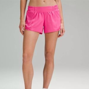 Lululemon Hotty Hot Low-Rise Lined Short 4"